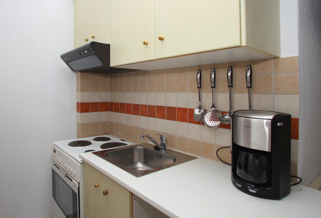 סקופלוס טאון Giasemi Apartments מראה חיצוני תמונה