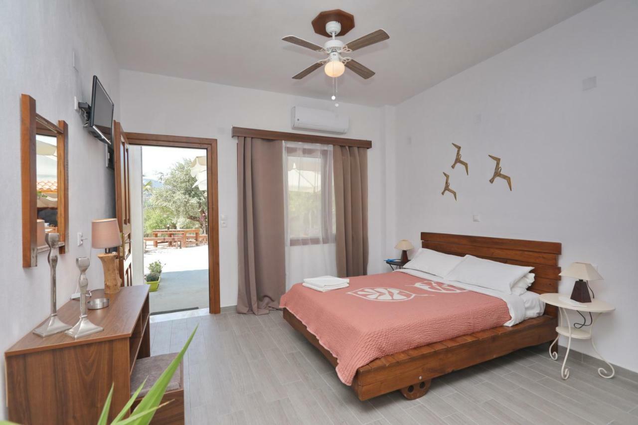 סקופלוס טאון Giasemi Apartments מראה חיצוני תמונה